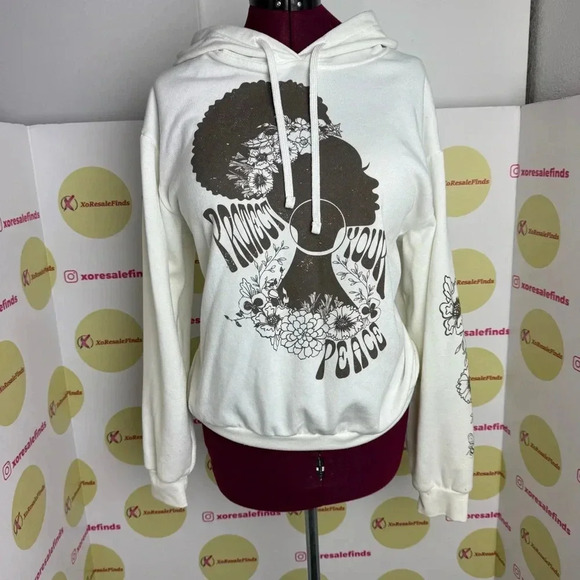 Modern Lux Women's Protect Your Peace Graphic Sweatshirt - Cream - Picture 2 of 7